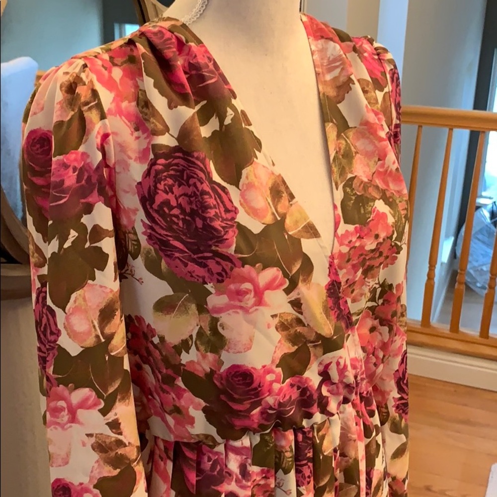 LEITH FLORAL DRESS - Picture 2 of 5